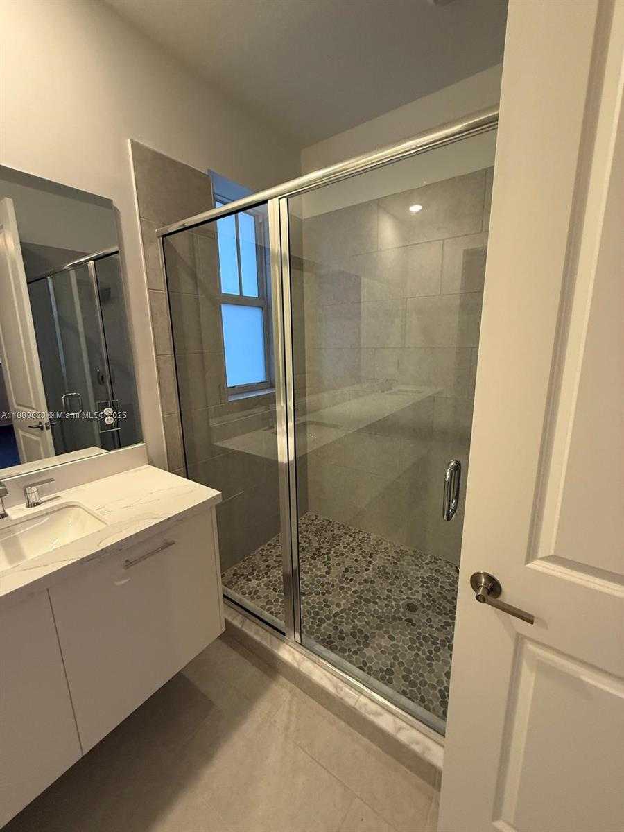 Small Image of 12303 SOUTH WEST 44TH ST, Davie Number 33