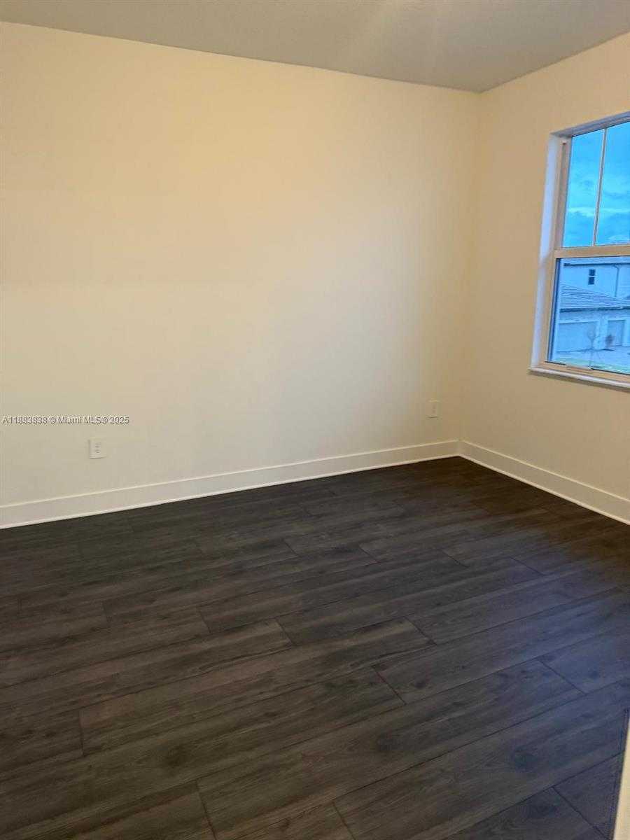 Small Image of 12303 SOUTH WEST 44TH ST, Davie Number 36