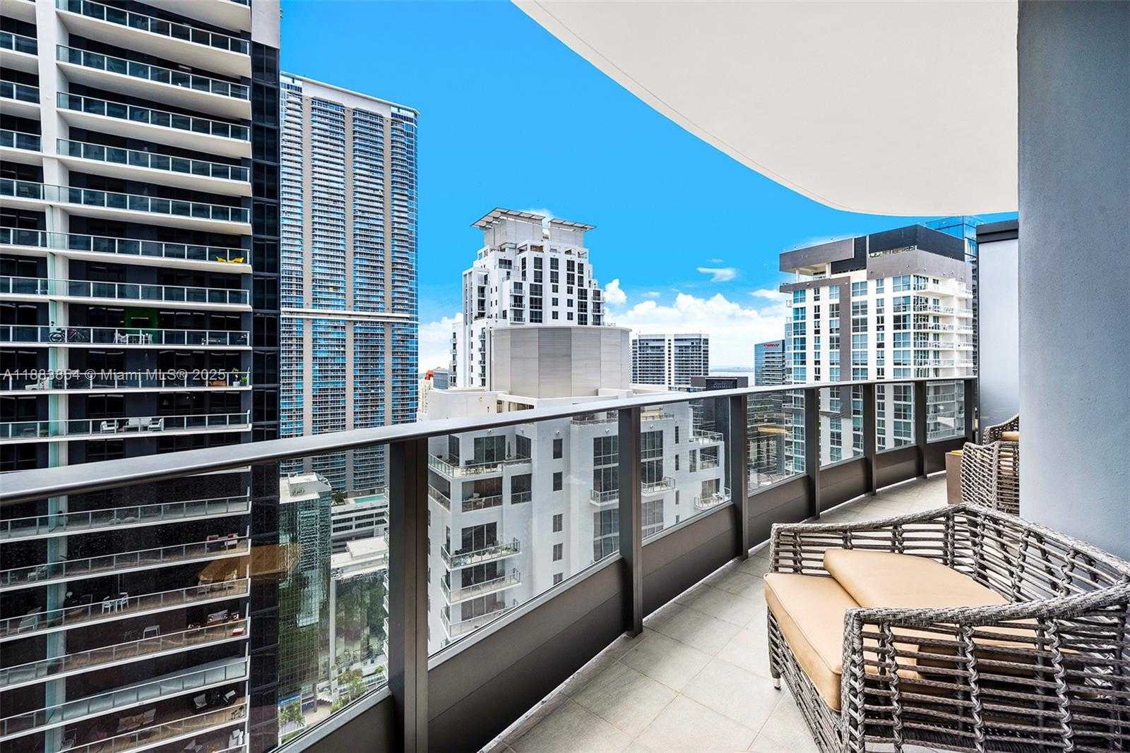 Small Image of 1000 BRICKELL PLZ #4005, Miami Number 18