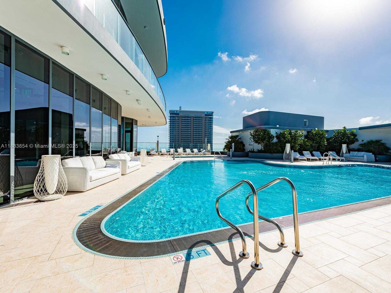 Small Image of 1000 BRICKELL PLZ #4005, Miami Number 23