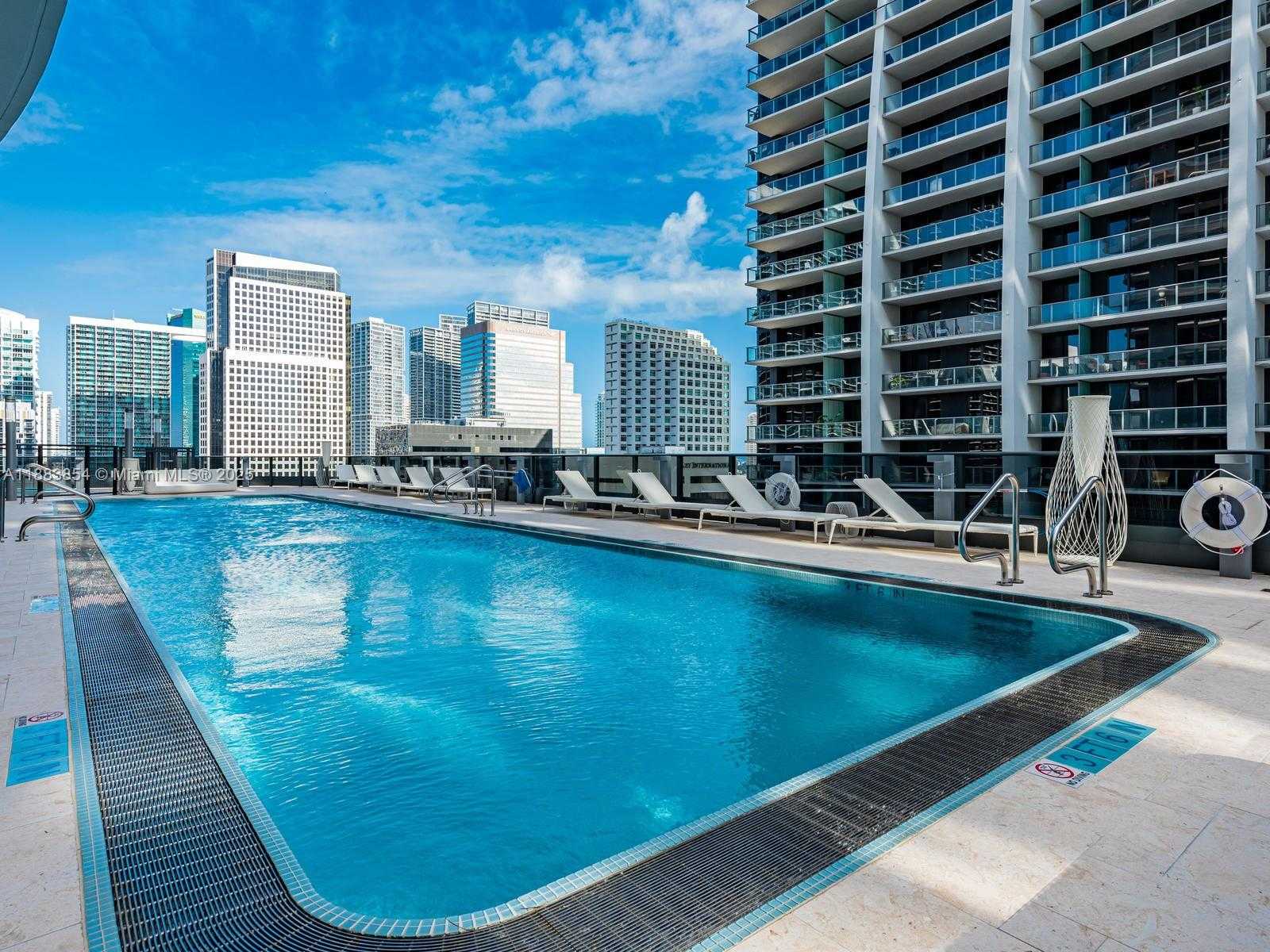 Small Image of 1000 BRICKELL PLZ #4005, Miami Number 31