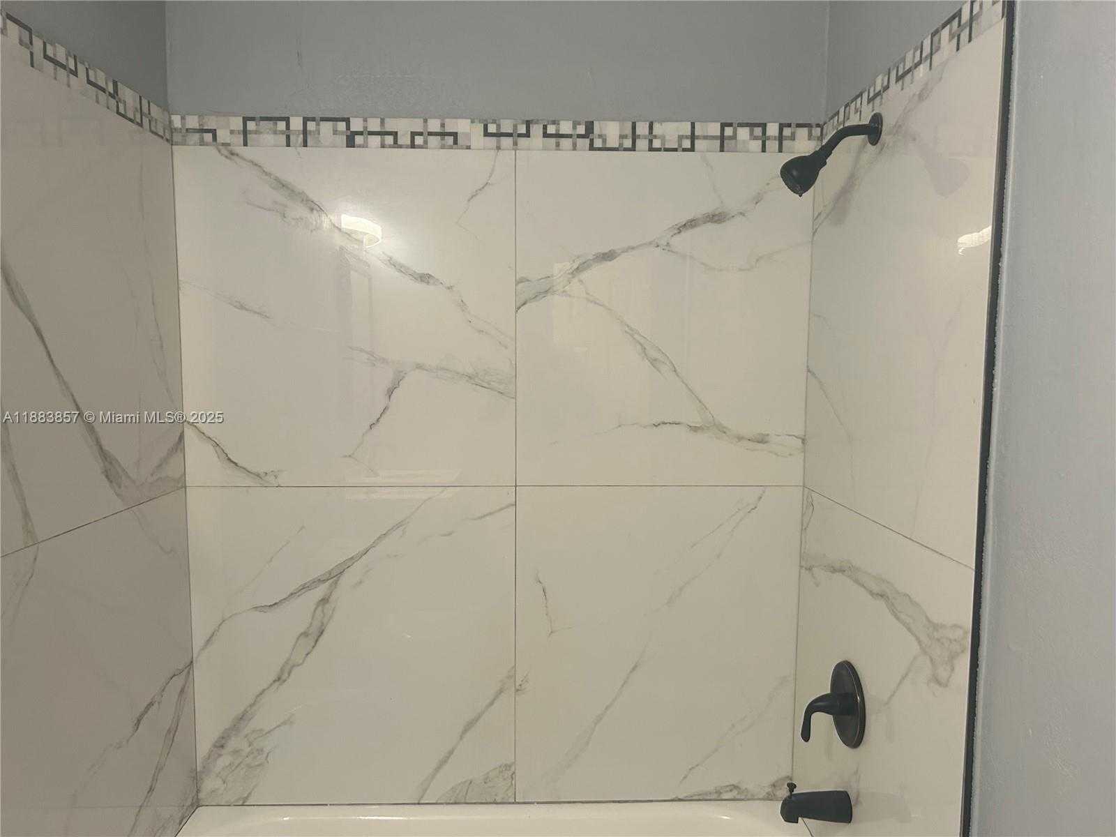 Small Image of 15775 NORTH MIAMI AVE #1, Miami Number 13