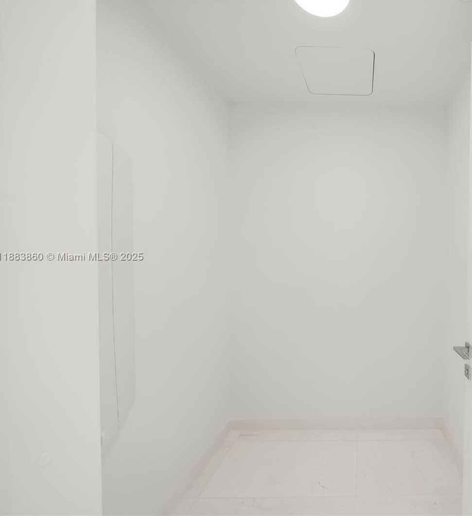 Small Image of 300 BISCAYNE BLVD WAY #4605, Miami Number 12