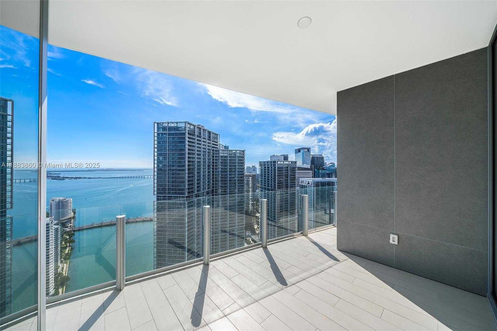 Small Image of 300 BISCAYNE BLVD WAY #4605, Miami Number 17