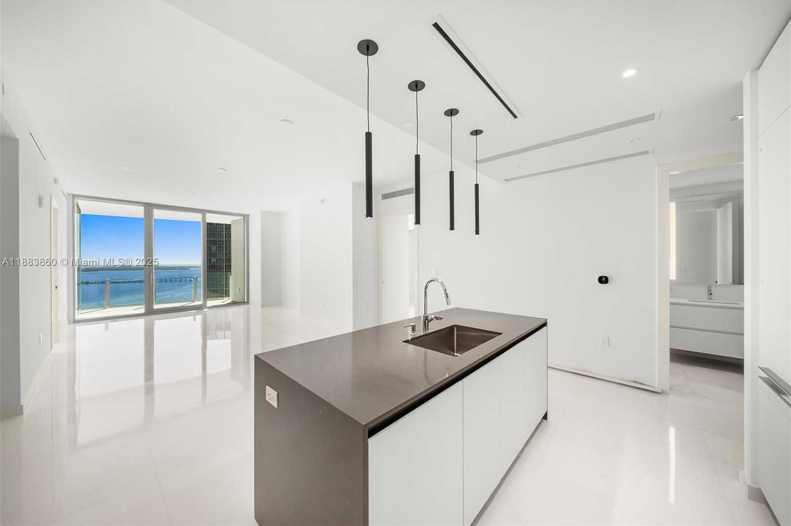 Small Image of 300 BISCAYNE BLVD WAY #4605, Miami Number 4
