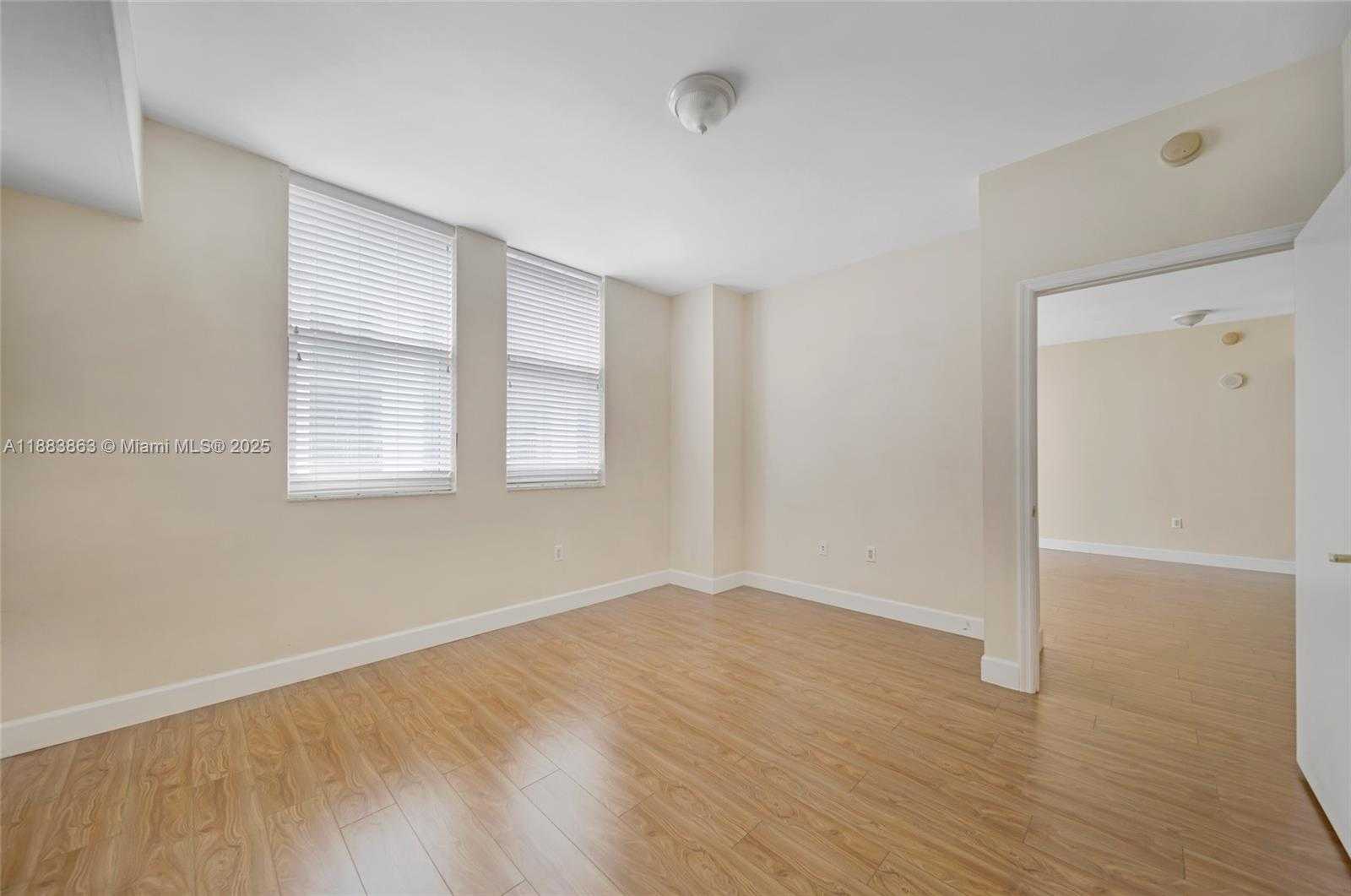 Small Image of 4100 SALZEDO ST #710, Coral Gables Number 10