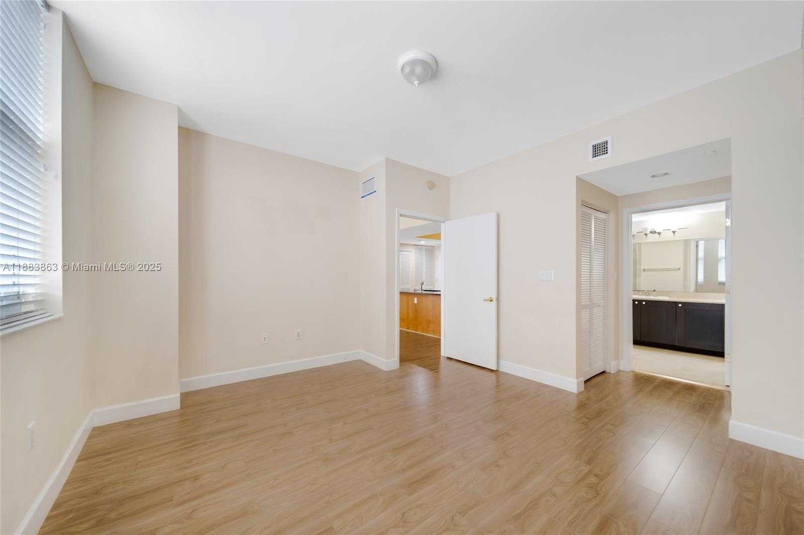 Small Image of 4100 SALZEDO ST #710, Coral Gables Number 11