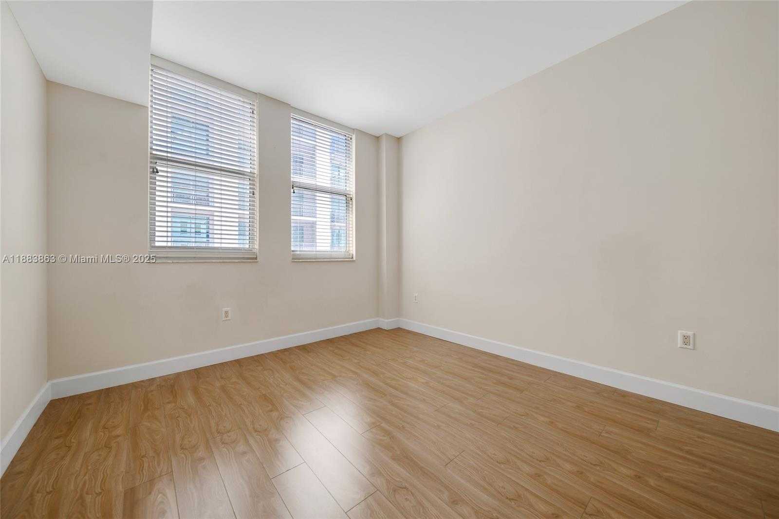 Small Image of 4100 SALZEDO ST #710, Coral Gables Number 13