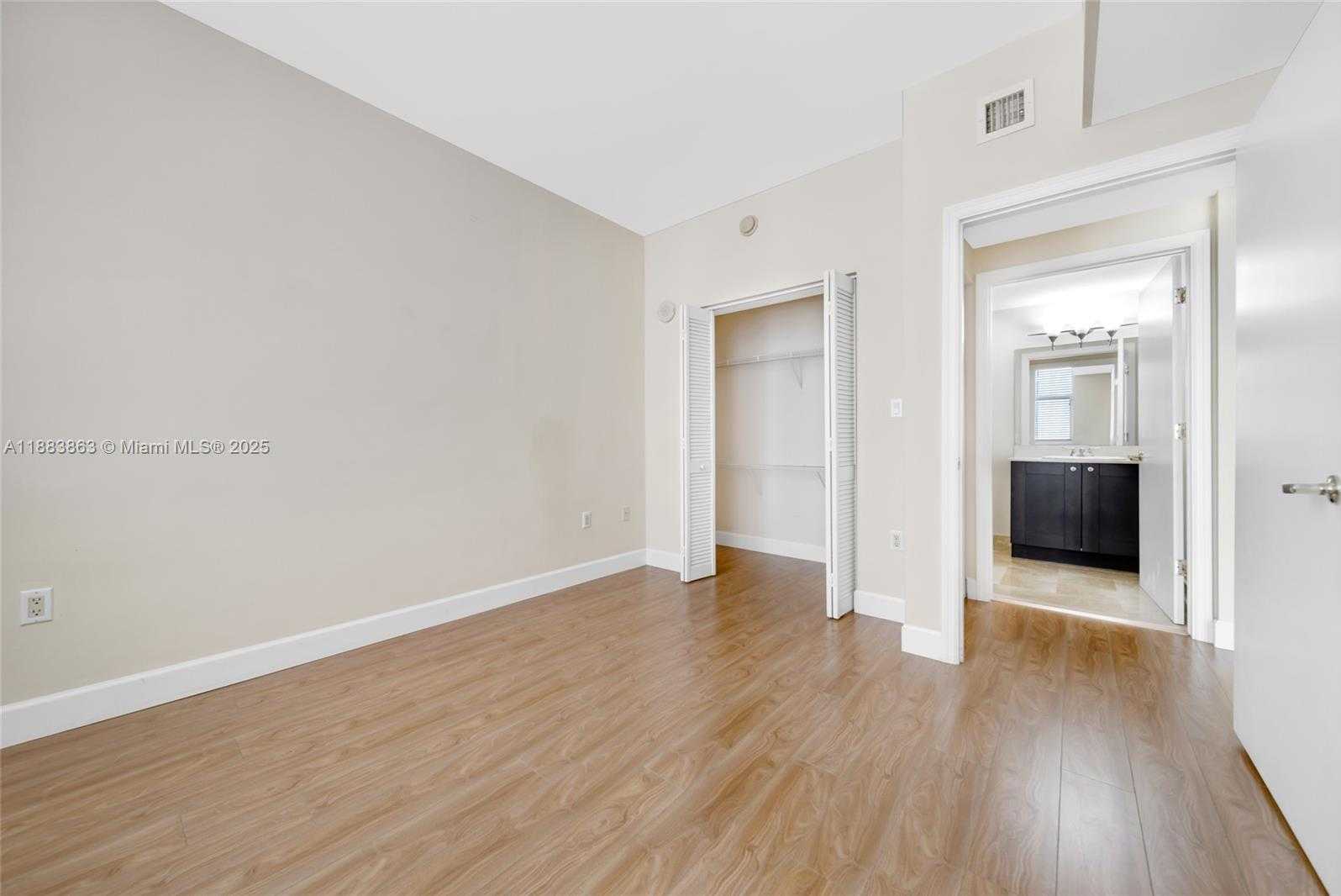 Small Image of 4100 SALZEDO ST #710, Coral Gables Number 14