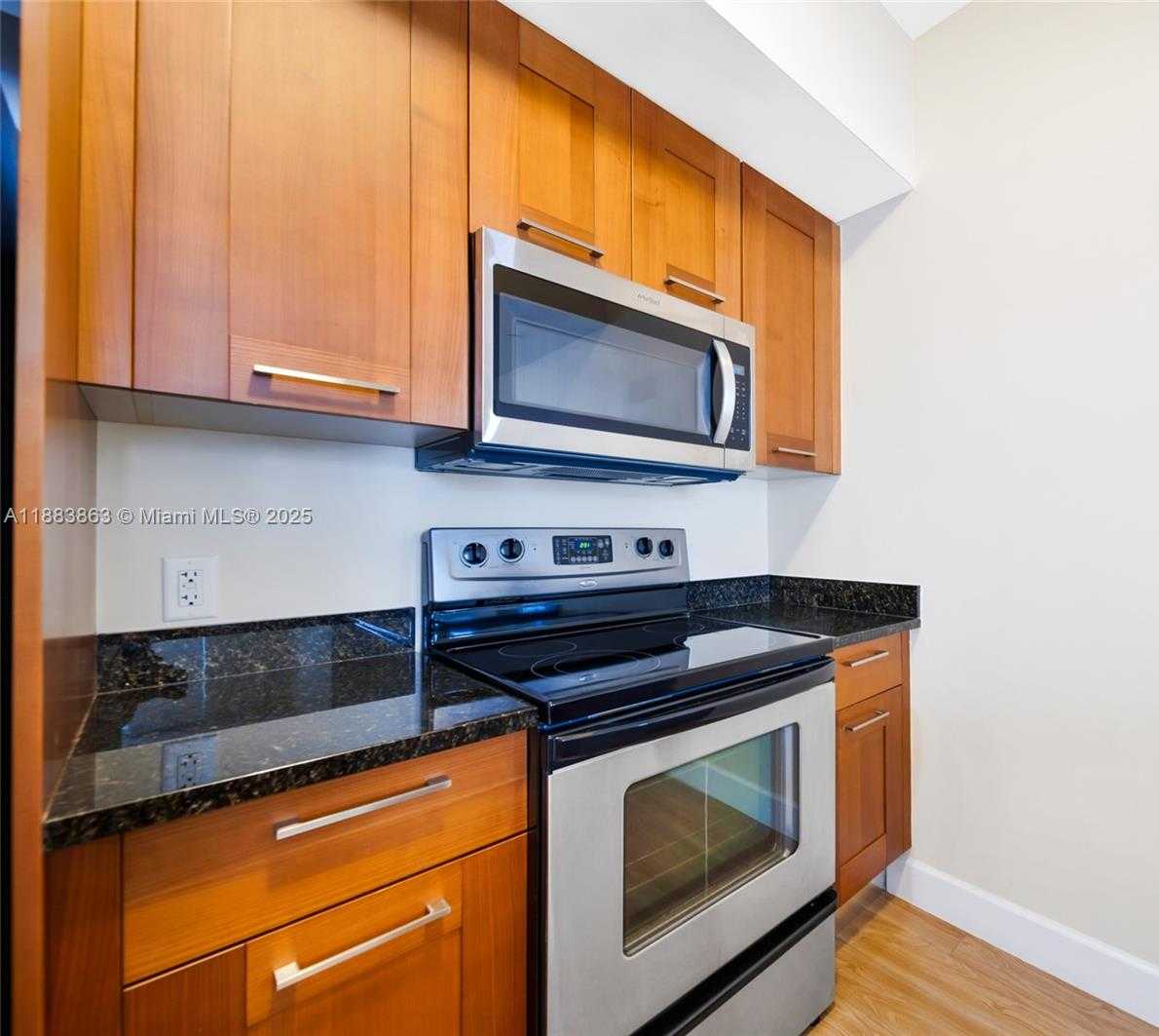 Small Image of 4100 SALZEDO ST #710, Coral Gables Number 3