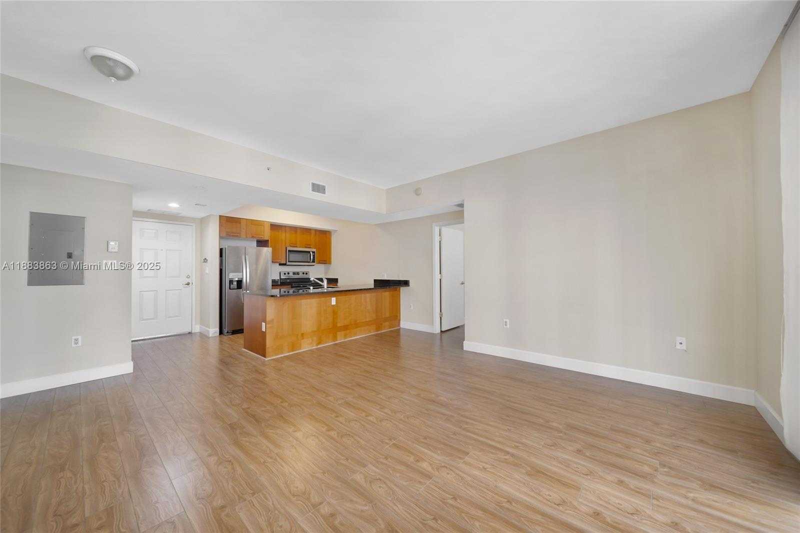 Small Image of 4100 SALZEDO ST #710, Coral Gables Number 6