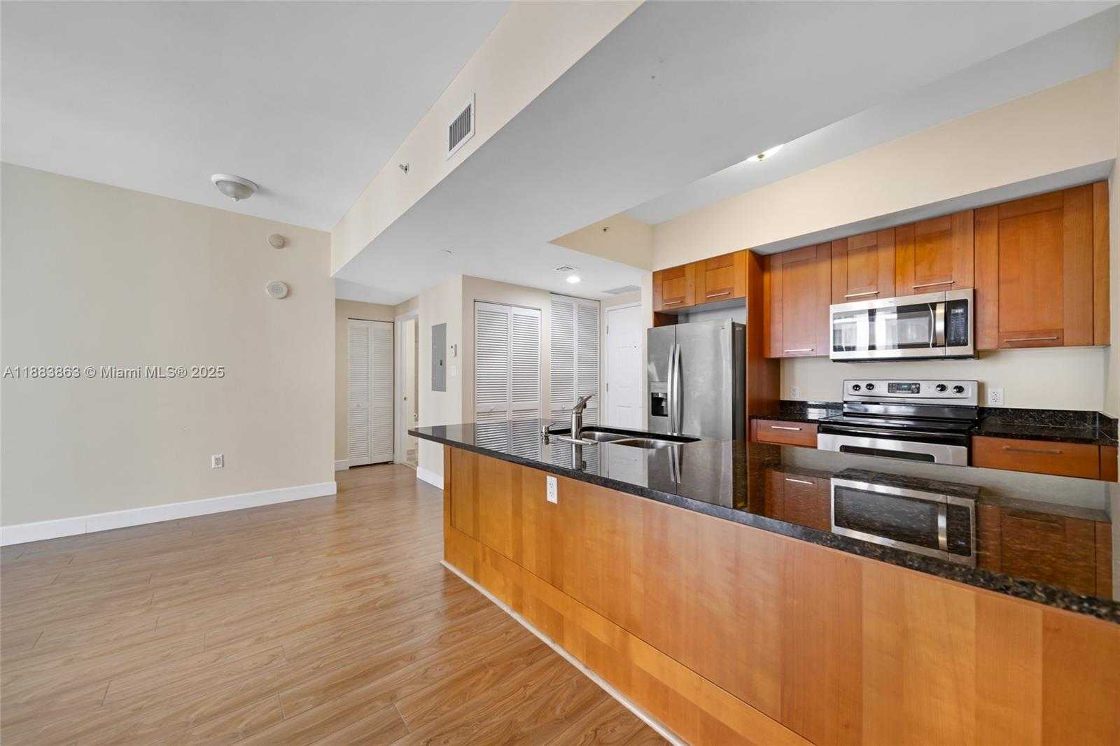 Small Image of 4100 SALZEDO ST #710, Coral Gables Number 9