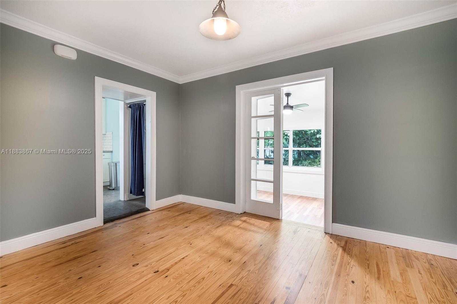 Small Image of 2967 SOUTH WEST 21ST ST #a, Miami Number 13