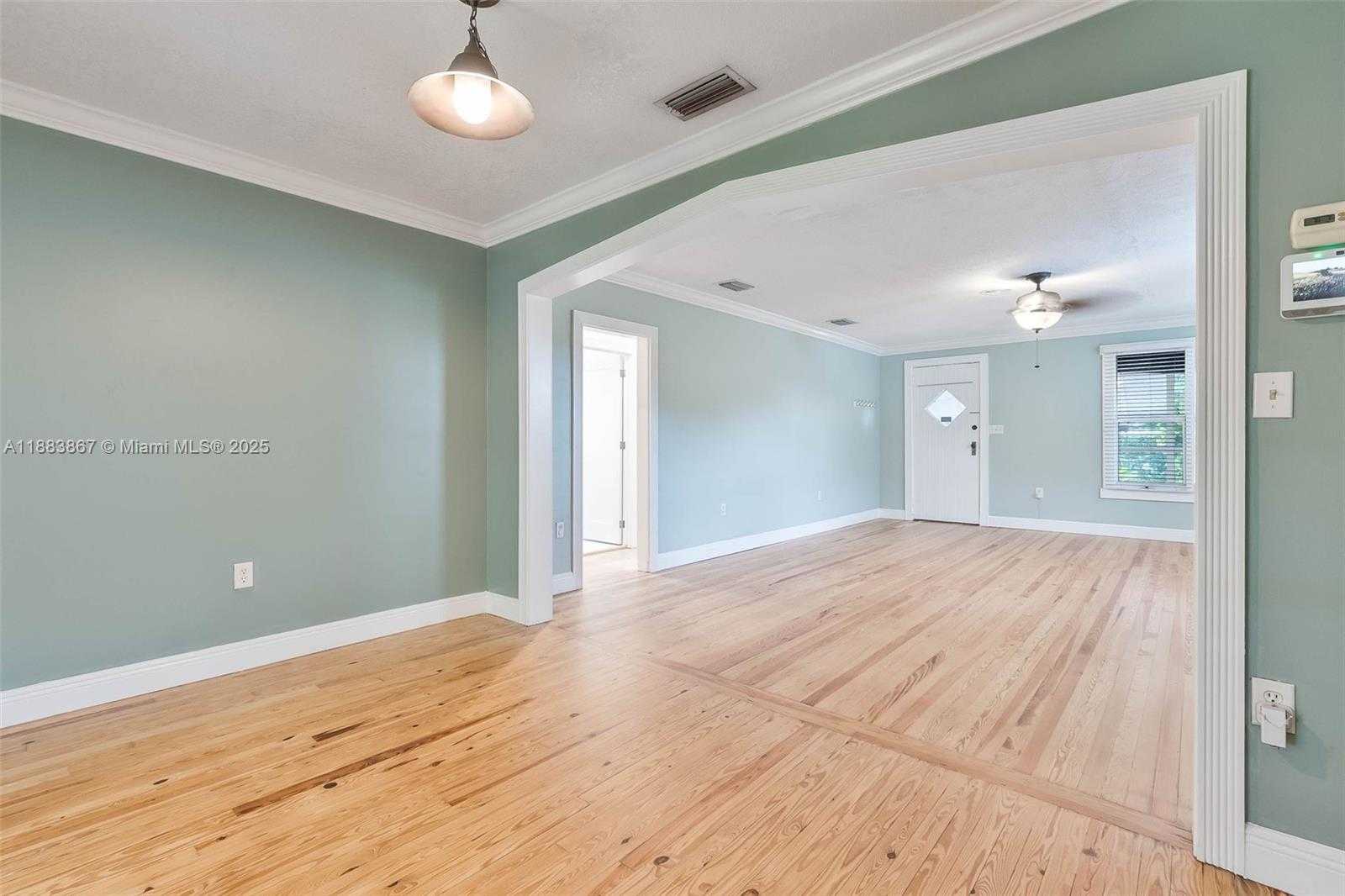 Small Image of 2967 SOUTH WEST 21ST ST #a, Miami Number 14