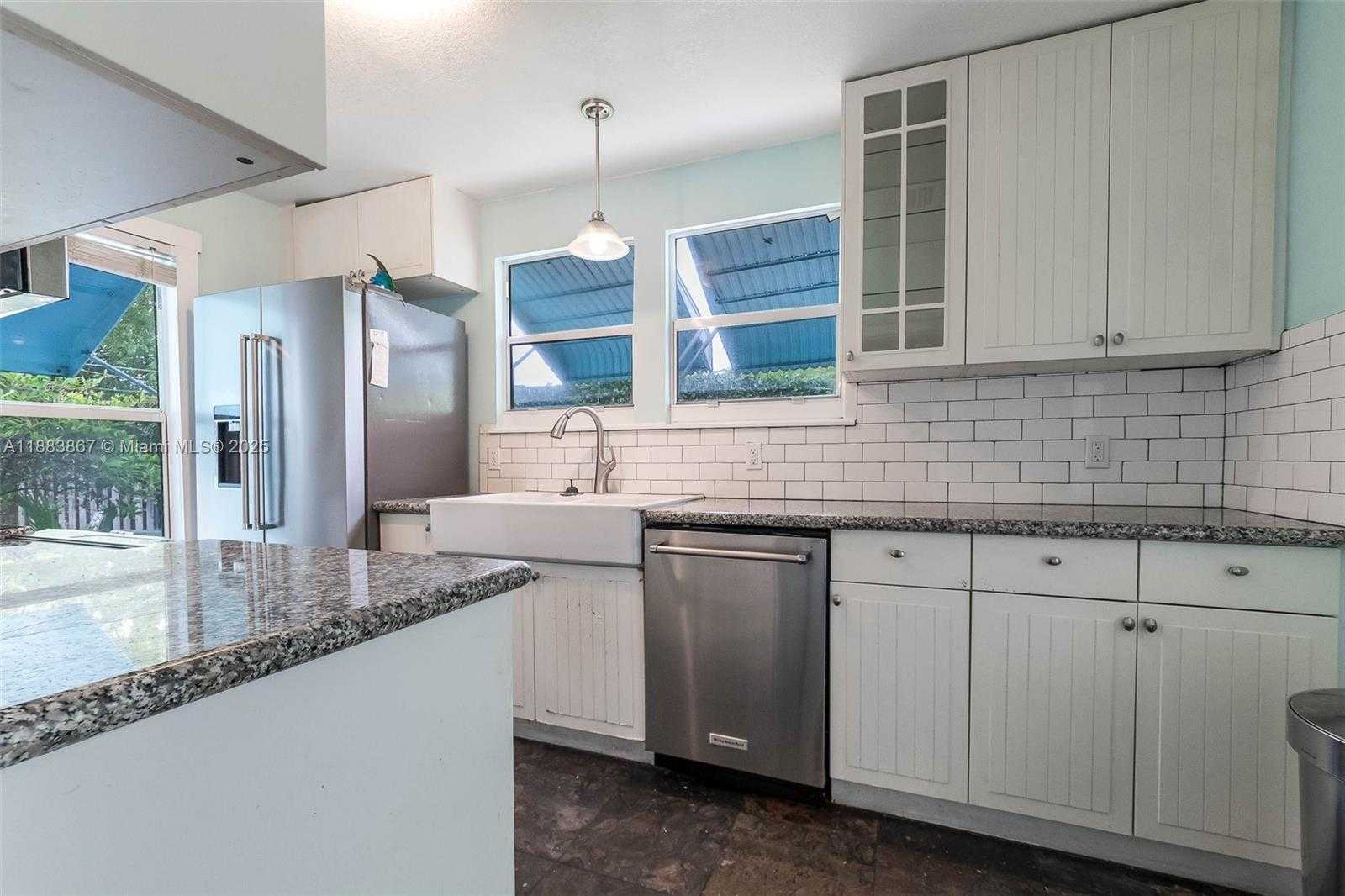 Small Image of 2967 SOUTH WEST 21ST ST #a, Miami Number 15