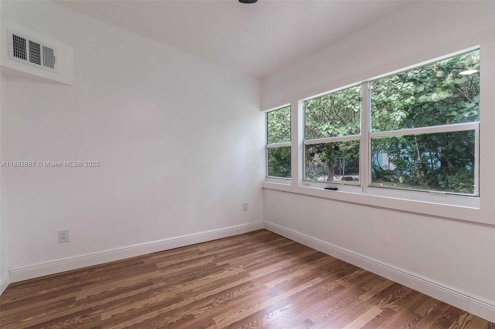 Small Image of 2967 SOUTH WEST 21ST ST #a, Miami Number 19