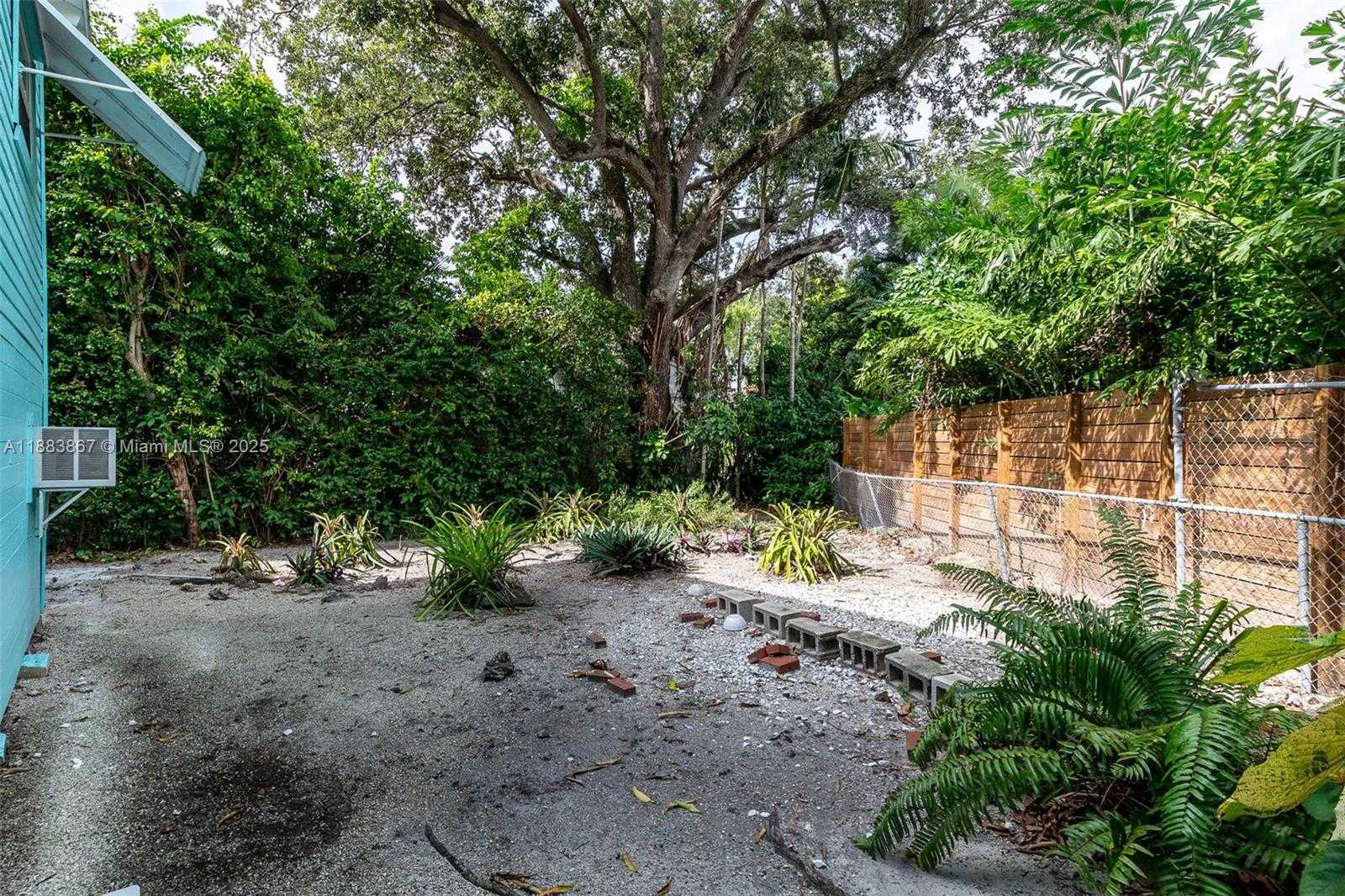 Small Image of 2967 SOUTH WEST 21ST ST #a, Miami Number 28