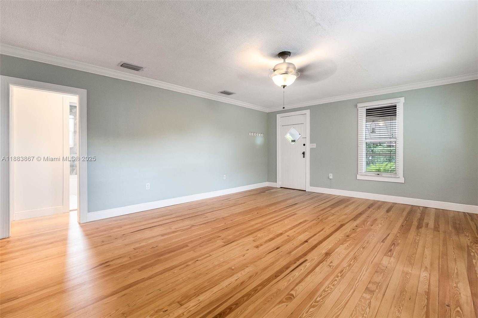Small Image of 2967 SOUTH WEST 21ST ST #a, Miami Number 4