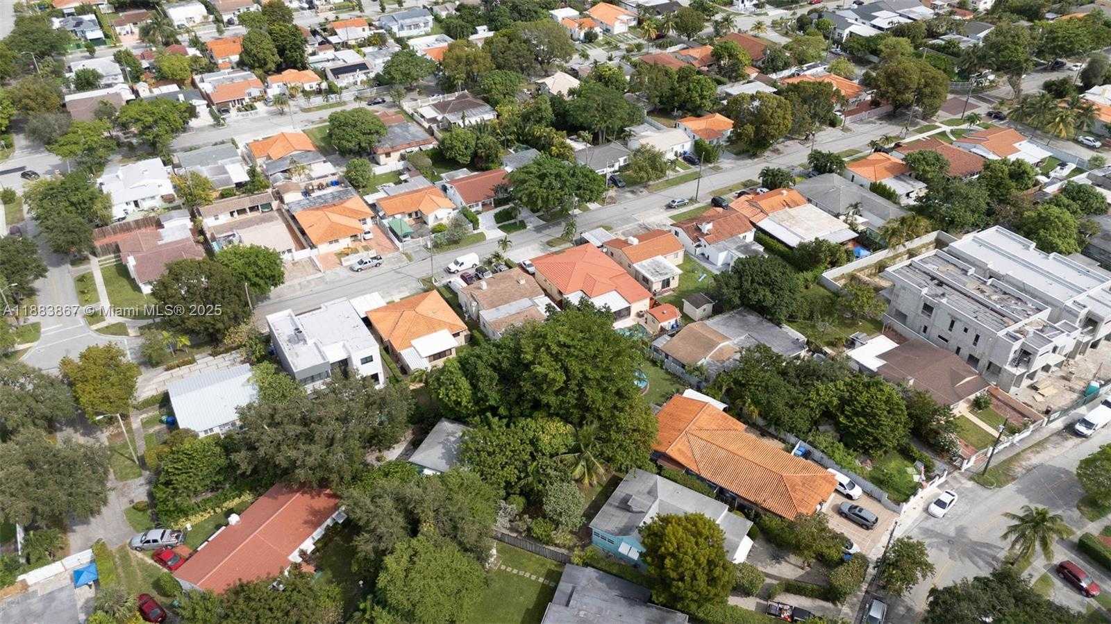 Small Image of 2967 SOUTH WEST 21ST ST #a, Miami Number 41