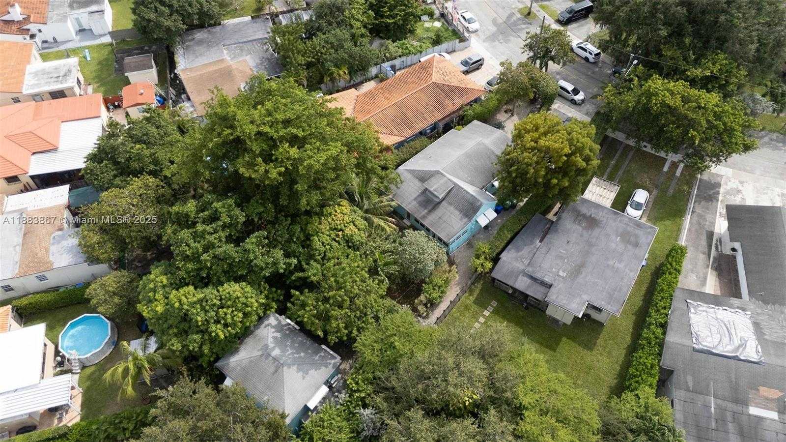 Small Image of 2967 SOUTH WEST 21ST ST #a, Miami Number 42