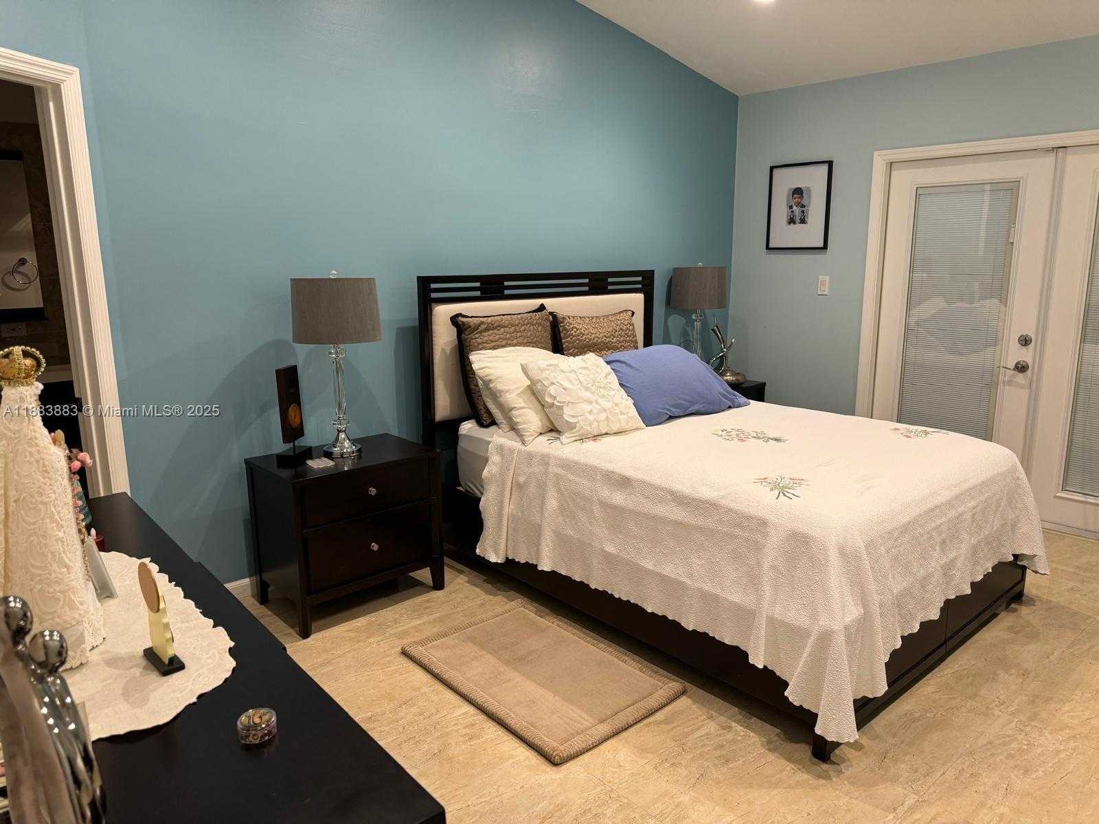 Small Image of 18864 NORTH WEST 89TH CT #18864, Hialeah Number 15