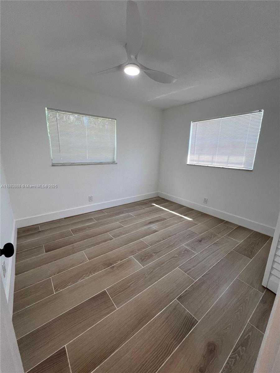 Small Image of 442 NORTH WEST 1ST WAY, Deerfield Beach Number 11