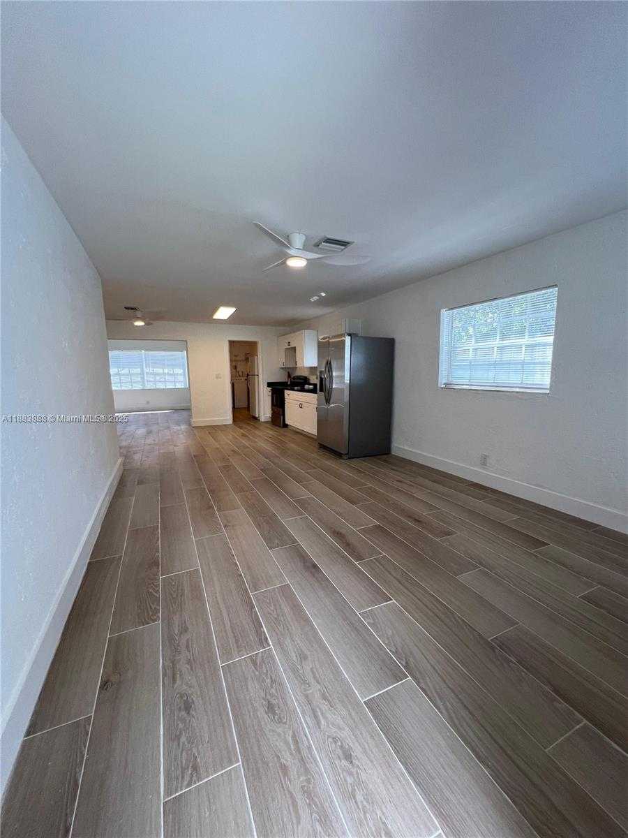 Small Image of 442 NORTH WEST 1ST WAY, Deerfield Beach Number 4
