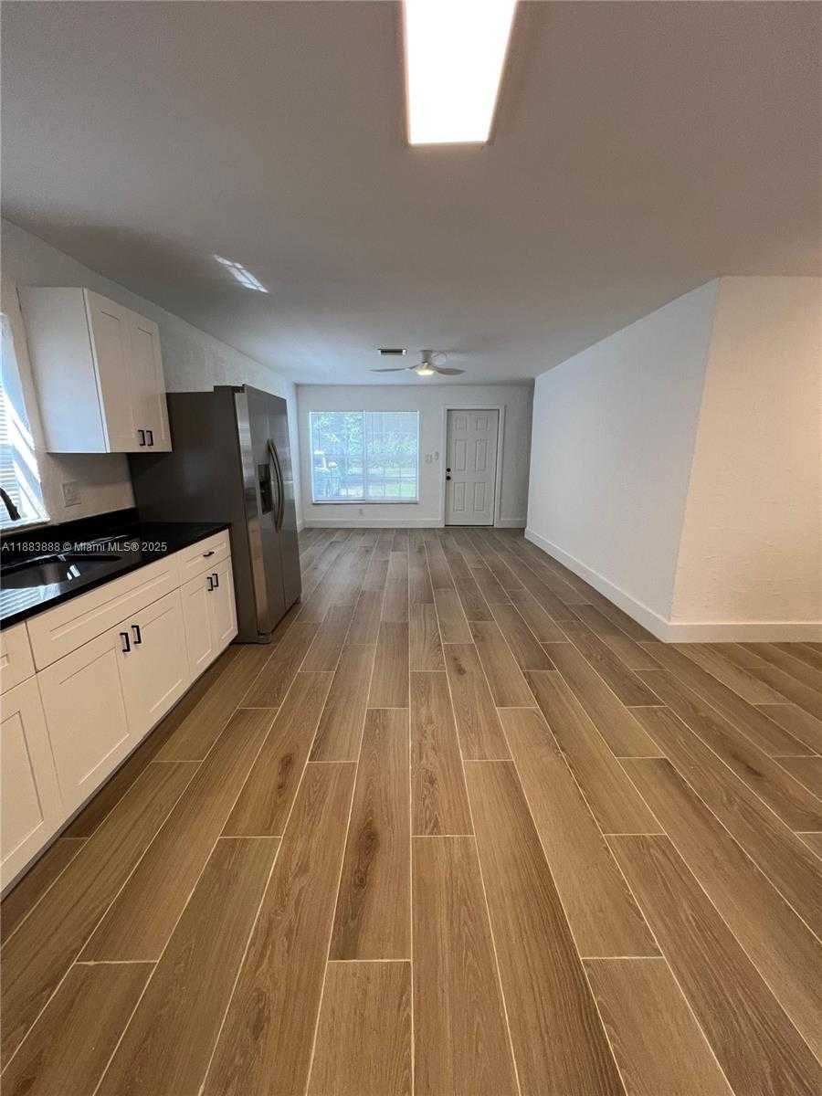 Small Image of 442 NORTH WEST 1ST WAY, Deerfield Beach Number 9