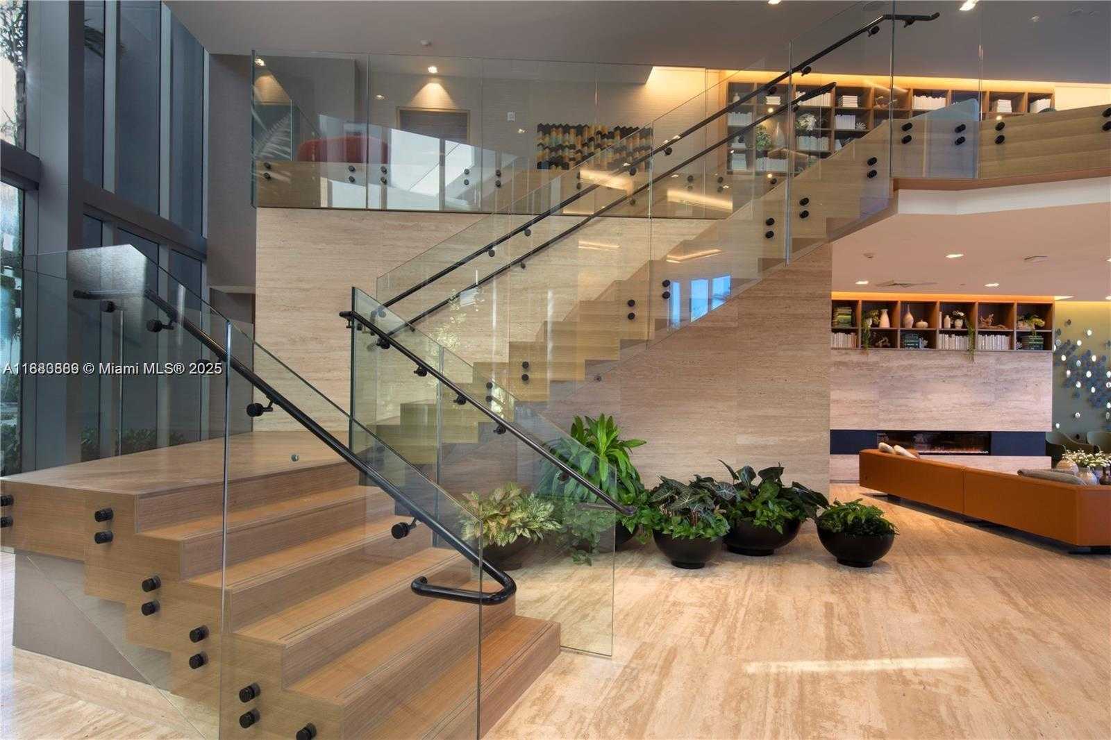 Small Image of 16385 BISCAYNE BLVD #1717, North Miami Beach Number 20