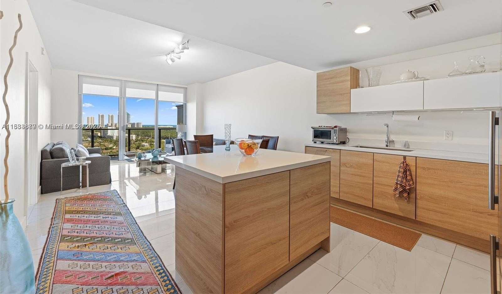 Small Image of 16385 BISCAYNE BLVD #1717, North Miami Beach Number 23