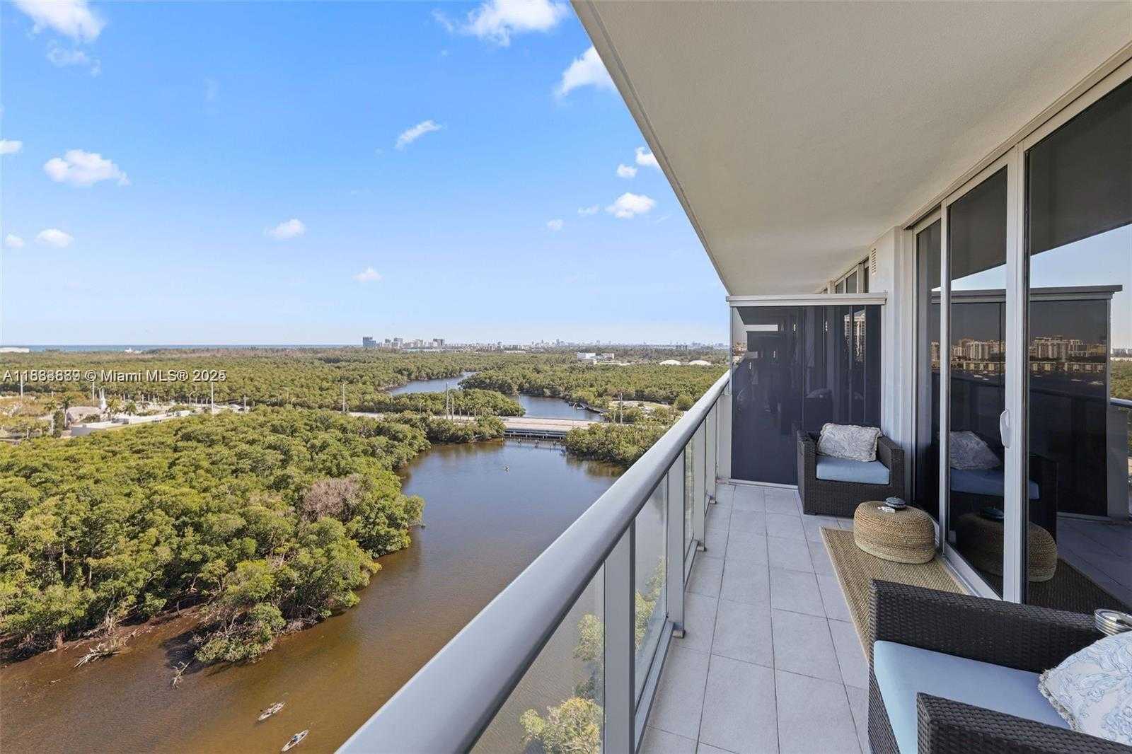 Small Image of 16385 BISCAYNE BLVD #1717, North Miami Beach Number 32