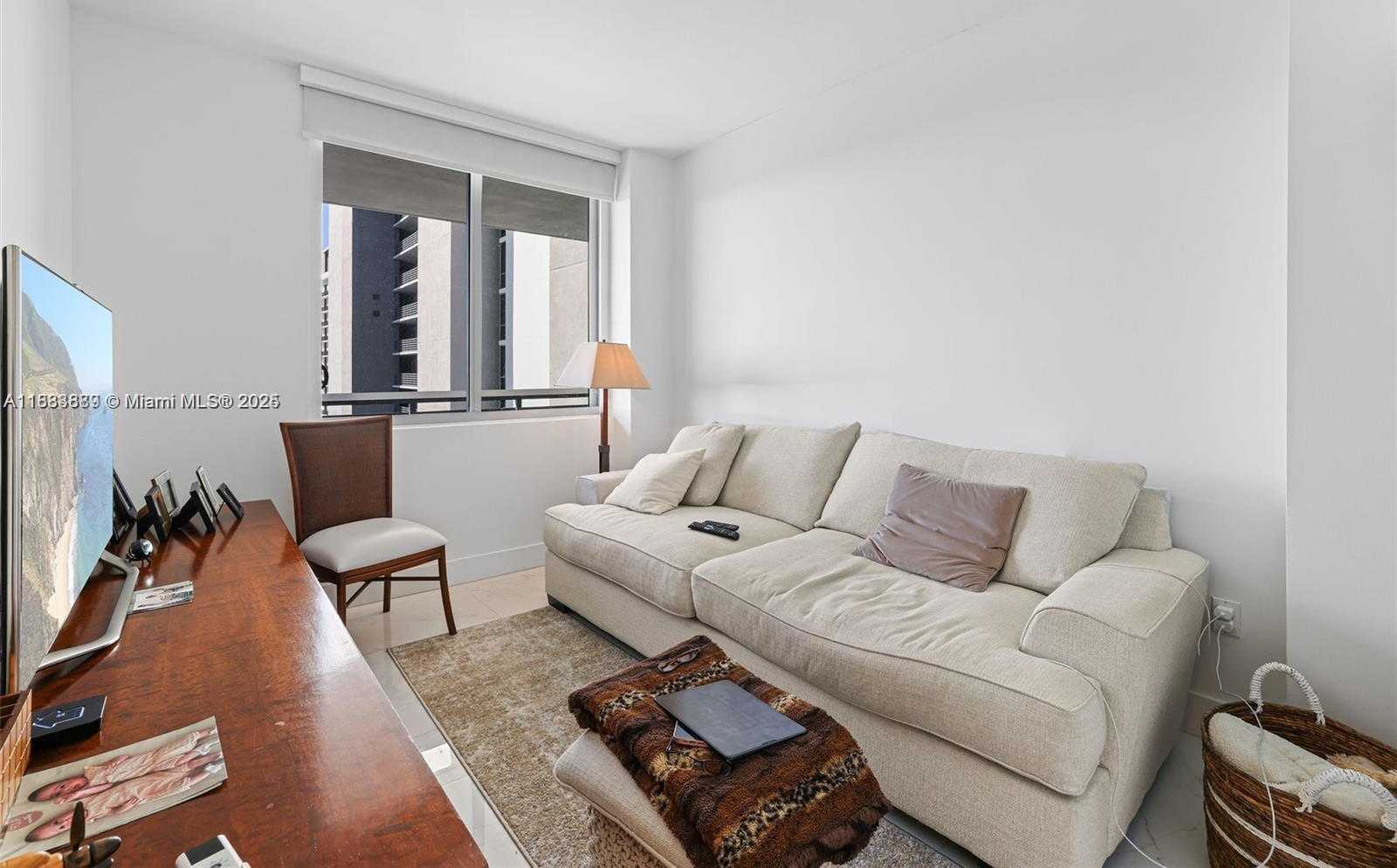 Small Image of 16385 BISCAYNE BLVD #1717, North Miami Beach Number 41