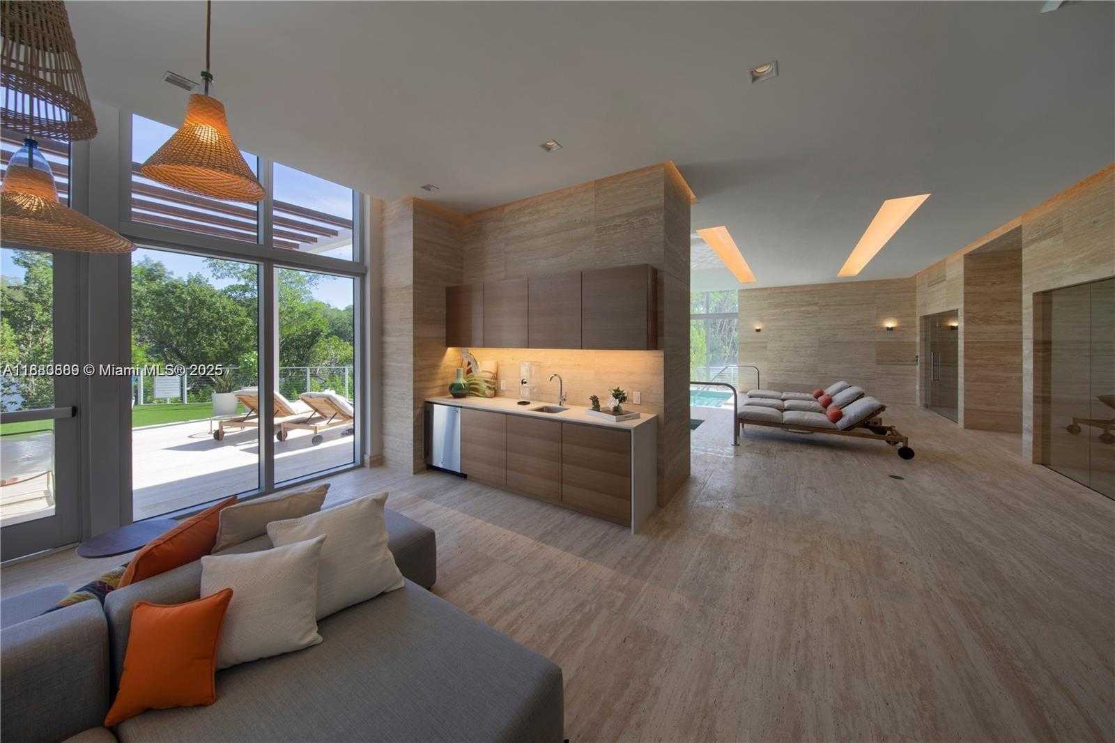 Small Image of 16385 BISCAYNE BLVD #1717, North Miami Beach Number 9