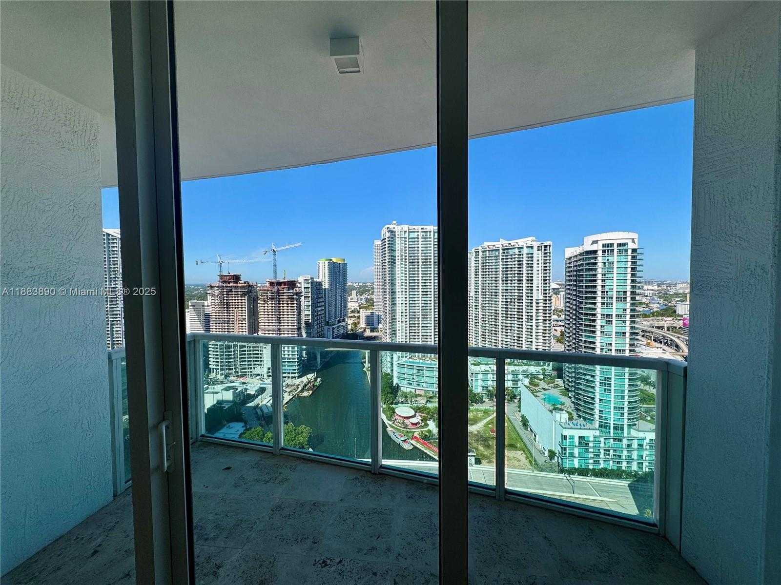 Small Image of 31 SOUTH EAST 5TH ST #3817, Miami Number 14