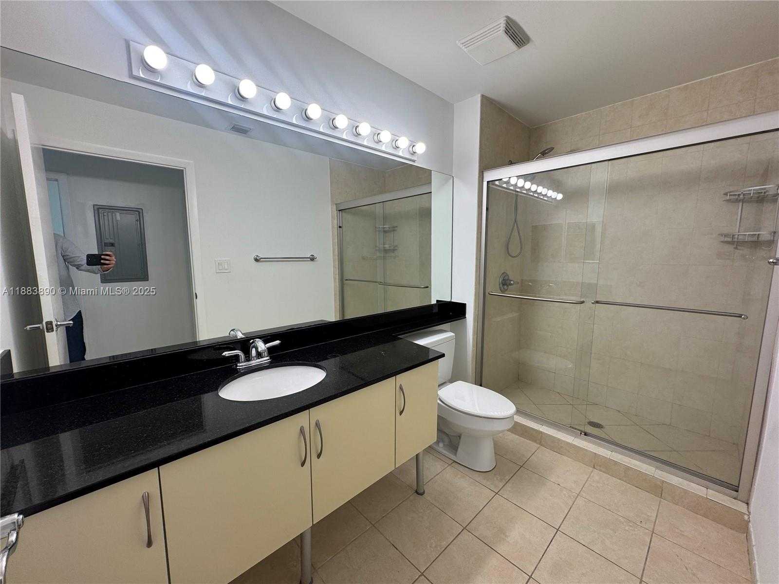 Small Image of 31 SOUTH EAST 5TH ST #3817, Miami Number 20