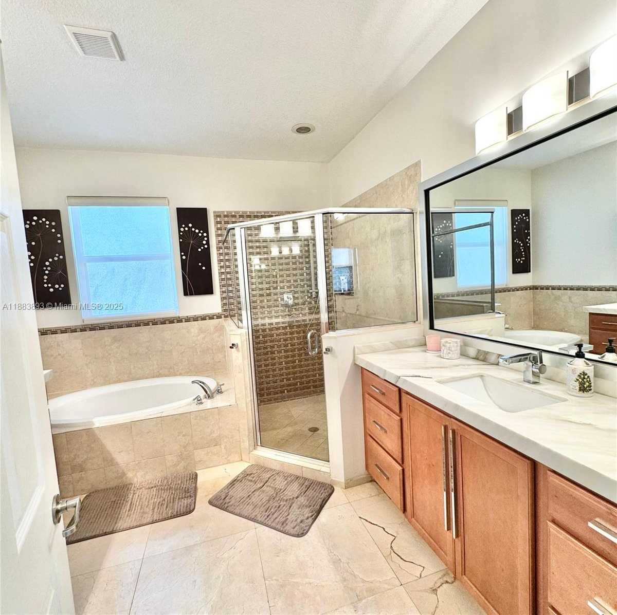 Small Image of 11229 NORTH WEST 44TH TER, Doral Number 8