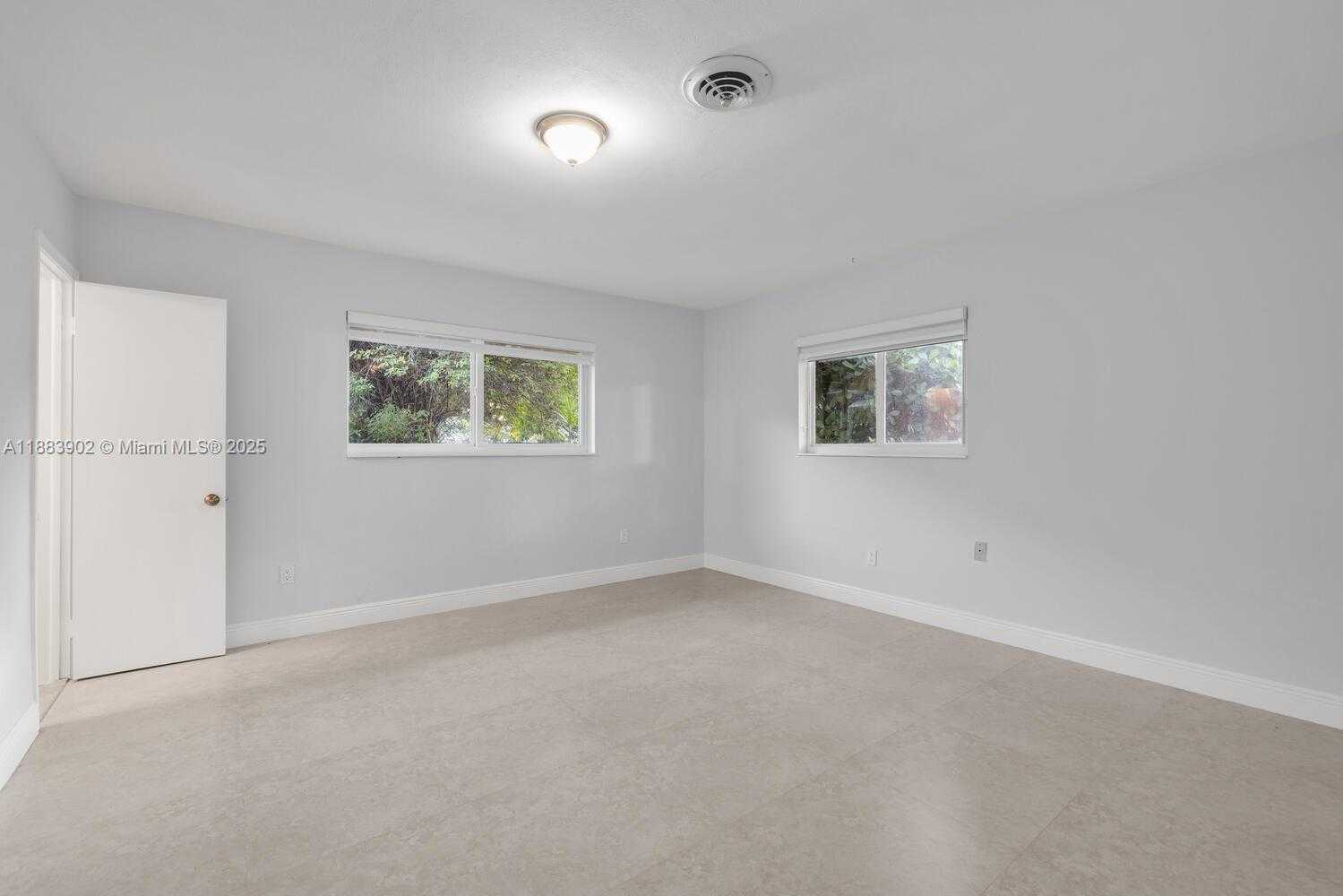 Small Image of 8445 SOUTH WEST 147TH ST, Palmetto Bay Number 21