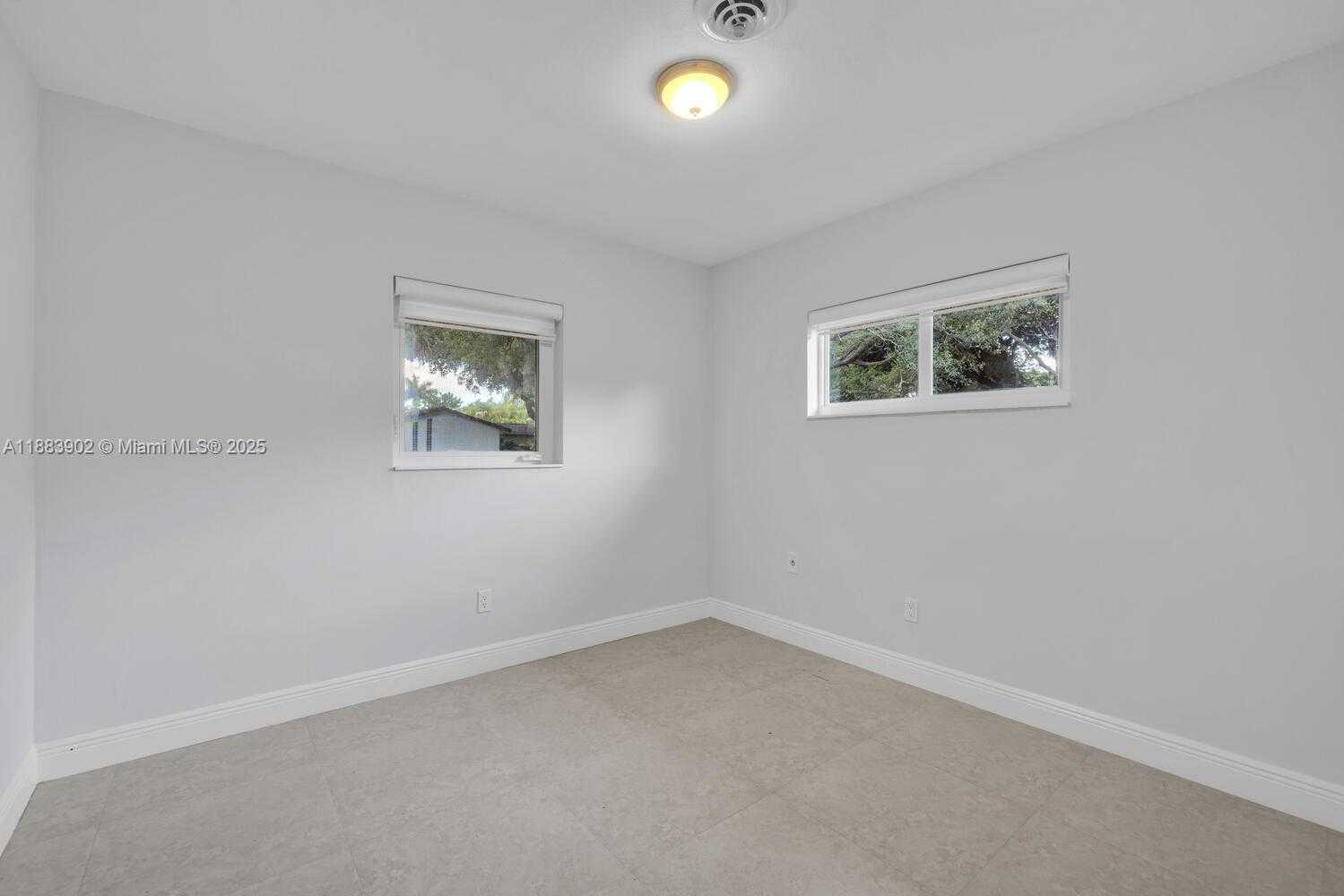 Small Image of 8445 SOUTH WEST 147TH ST, Palmetto Bay Number 30