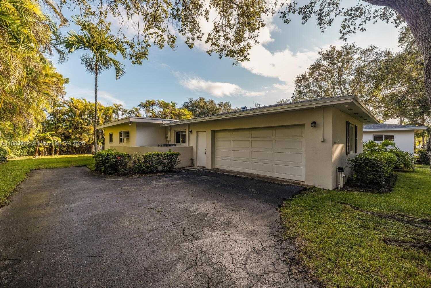 Small Image of 8445 SOUTH WEST 147TH ST, Palmetto Bay Number 6