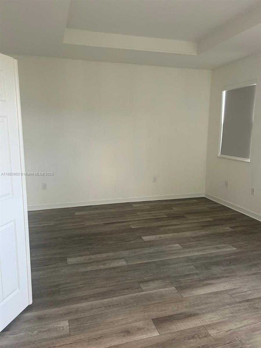 Small Image of 20828 NORTH EAST 2ND CT, Miami Number 21