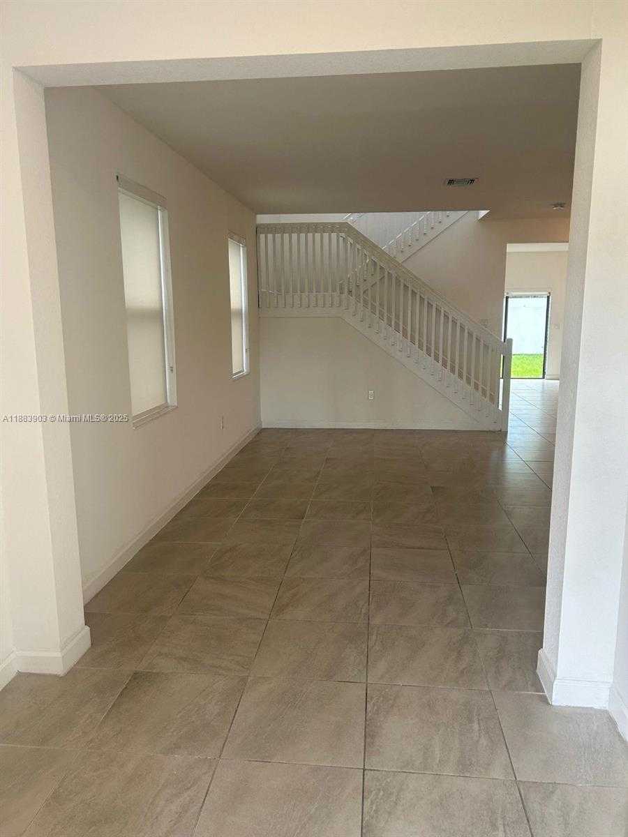 Small Image of 20828 NORTH EAST 2ND CT, Miami Number 5