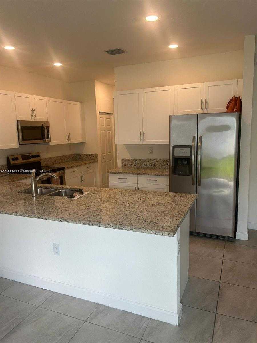 Small Image of 20828 NORTH EAST 2ND CT, Miami Number 8