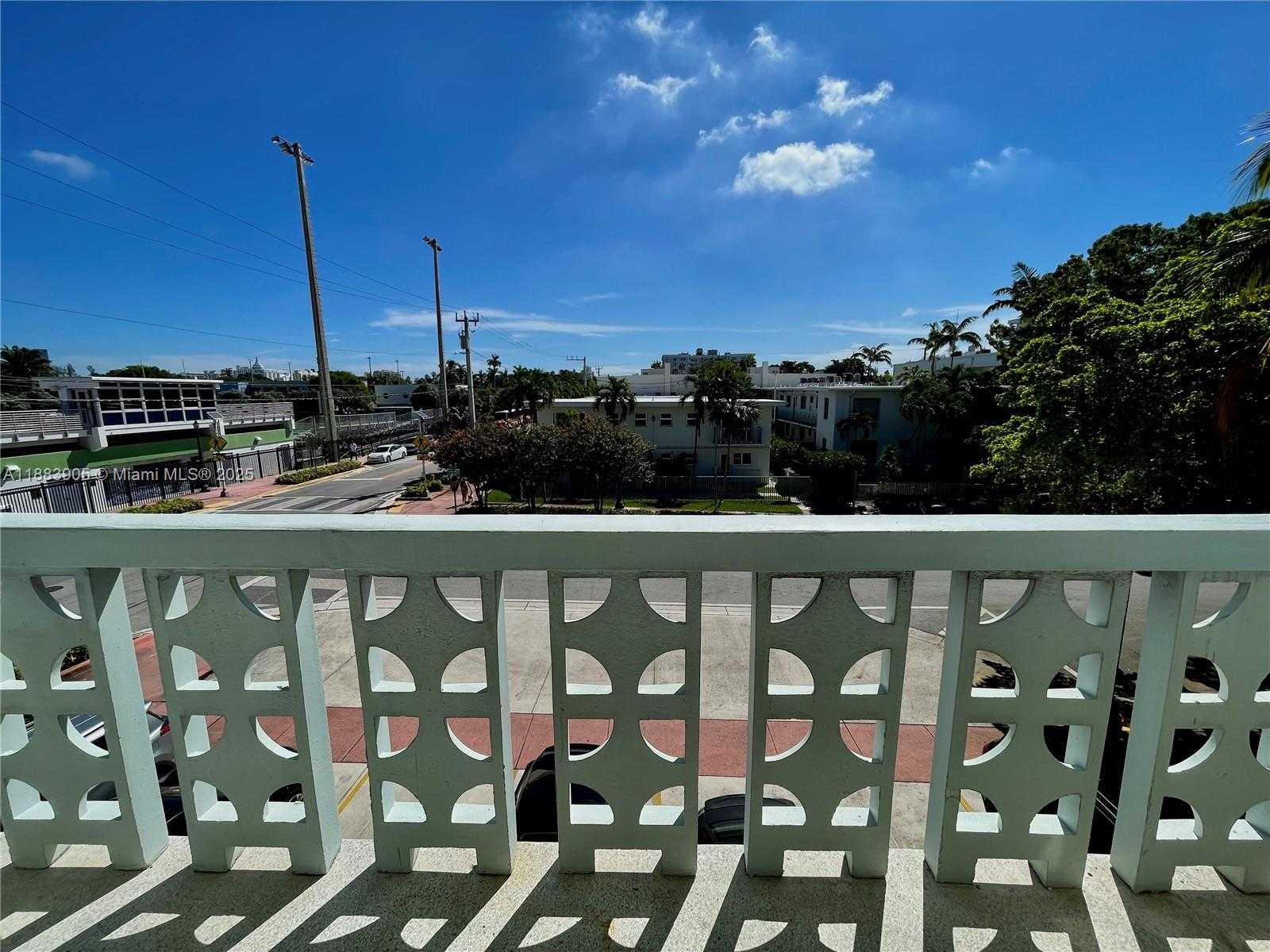 Small Image of 1100 11TH ST #302, Miami Beach Number 12