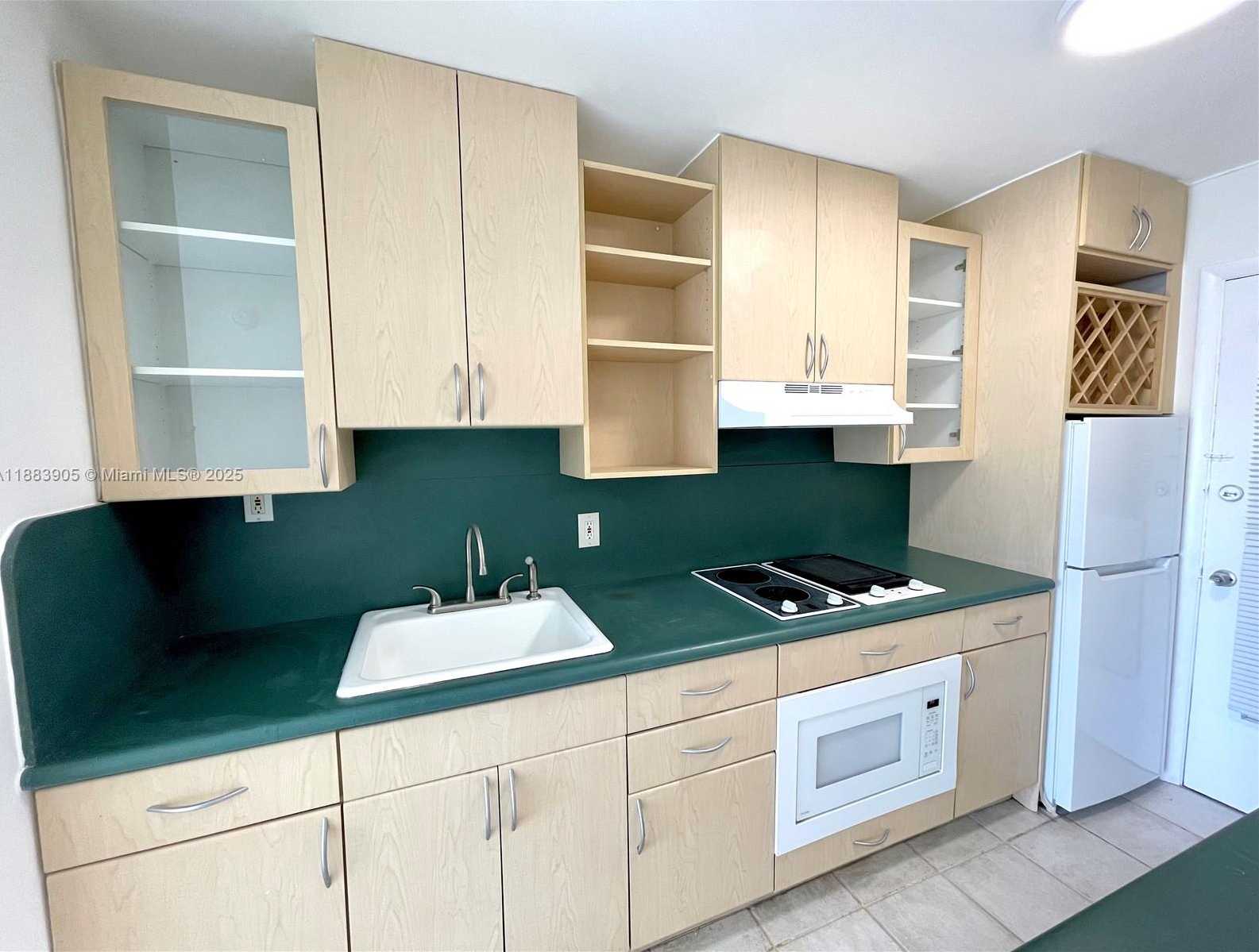 Small Image of 1100 11TH ST #302, Miami Beach Number 6