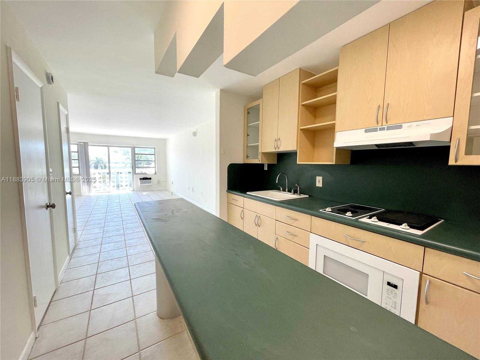 Small Image of 1100 11TH ST #302, Miami Beach Number 7