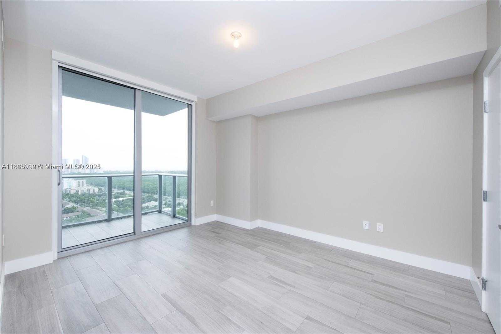 Small Image of 16385 BISCAYNE BLVD #2616, North Miami Beach Number 15