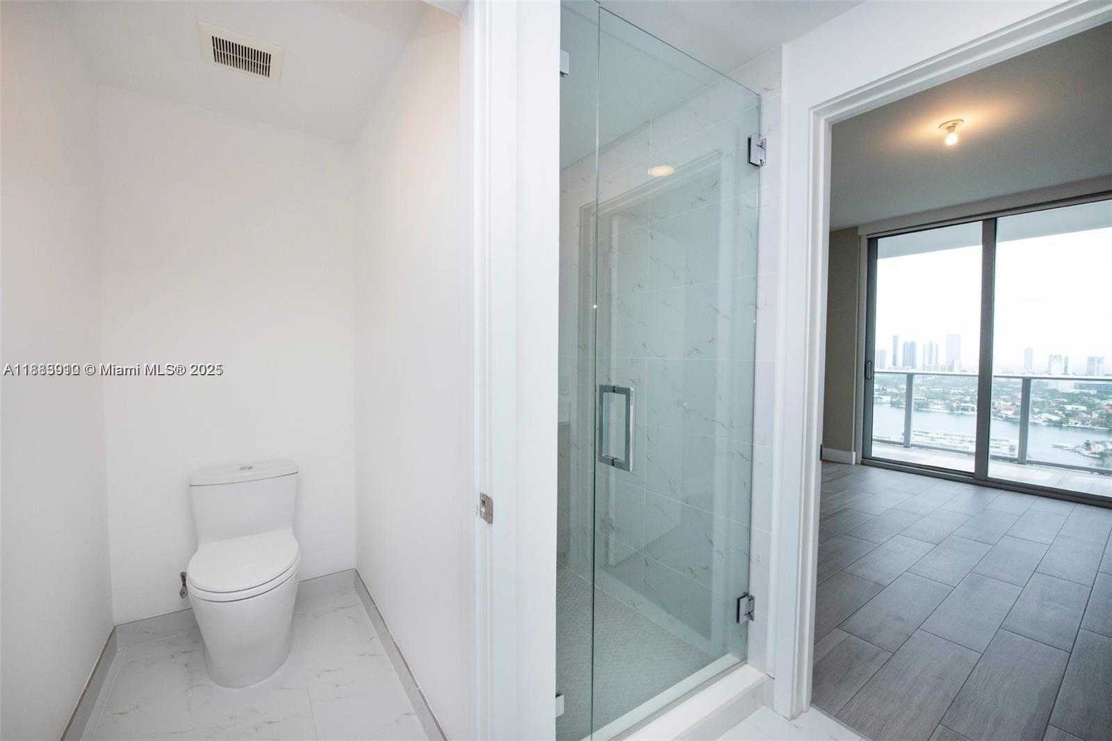 Small Image of 16385 BISCAYNE BLVD #2616, North Miami Beach Number 18