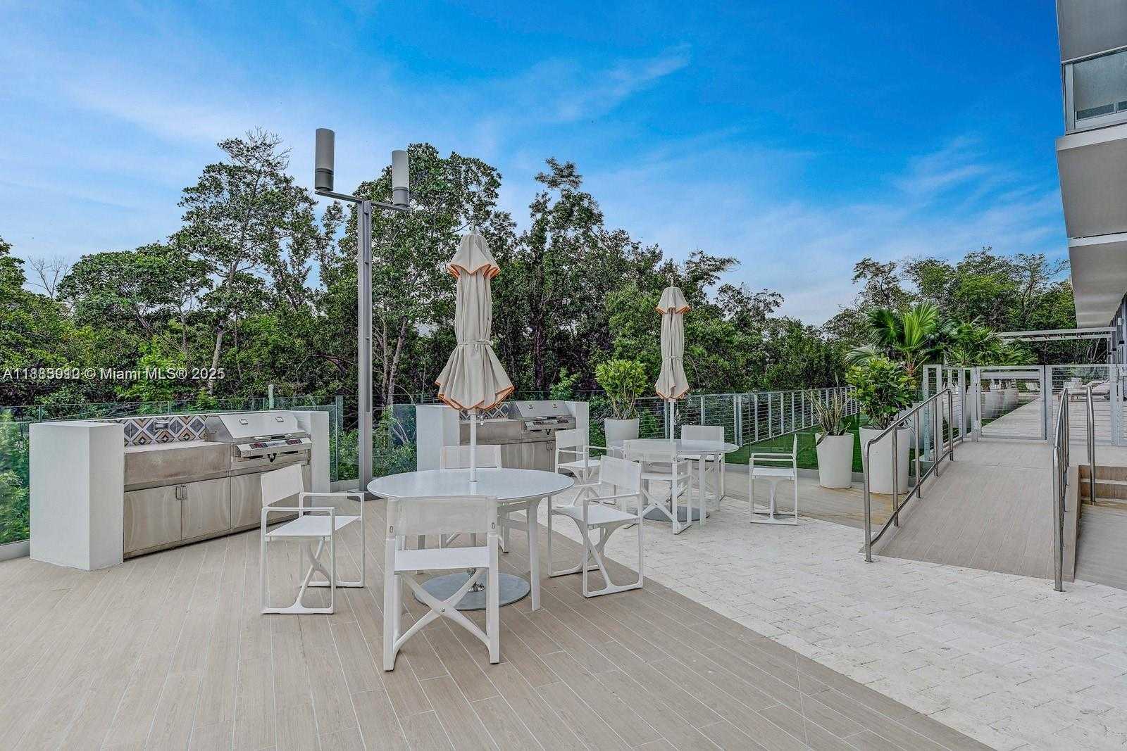 Small Image of 16385 BISCAYNE BLVD #2616, North Miami Beach Number 26