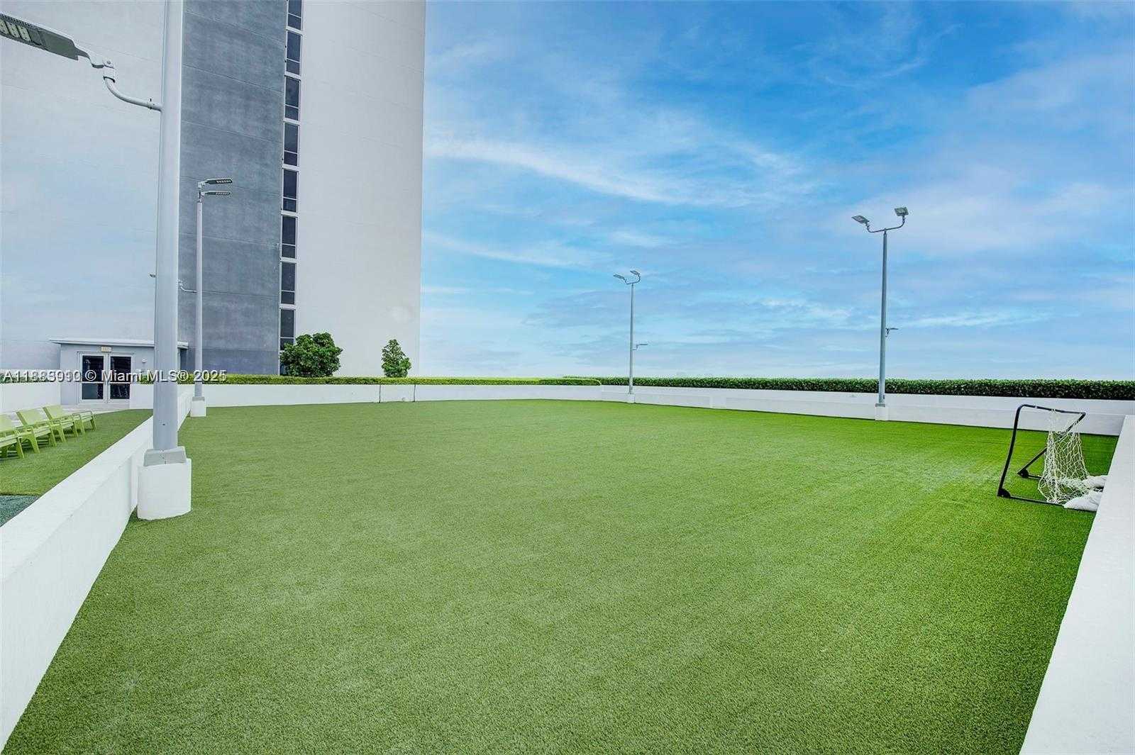Small Image of 16385 BISCAYNE BLVD #2616, North Miami Beach Number 32