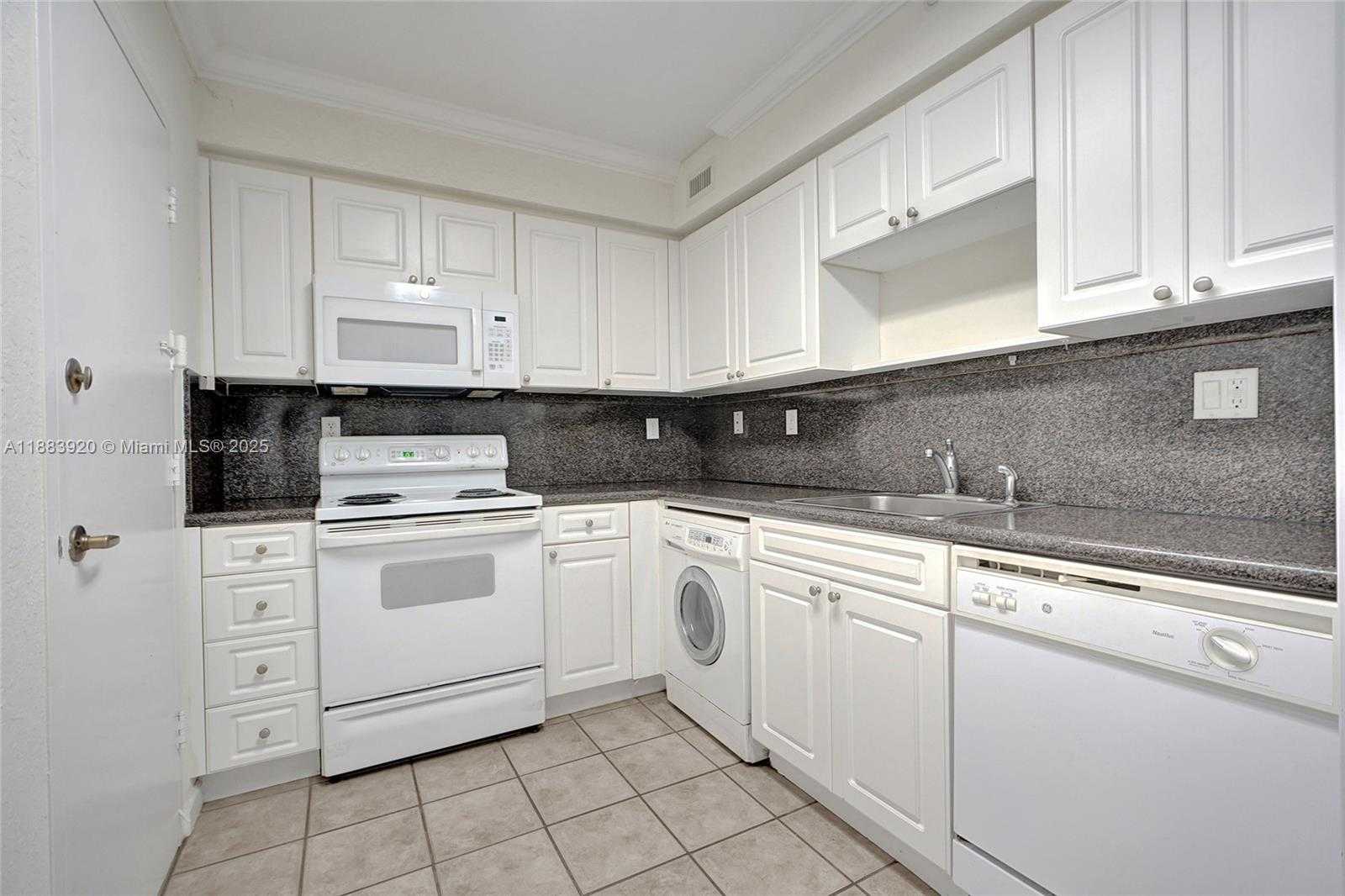 Small Image of 2501 SOUTH OCEAN DR #928, Hollywood Number 10